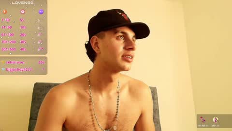 Amadeo Wild online show from December 4, 5:05 pm