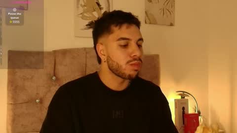 Amadeo Wild online show from April 24, 4:14 am