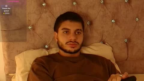 Amadeo Wild online show from April 23, 4:53 am