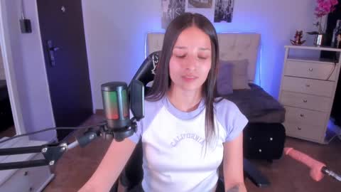 B I A N C A online show from February 3, 3:53 am