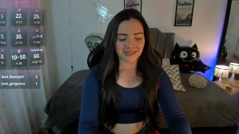 Hi Im AmaiaHelp me reach 100 likes online show from October 22, 8:43 pm