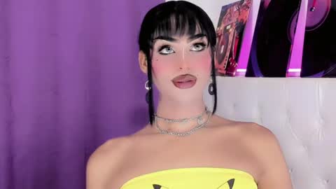 amal_baddel_ online show from April 15, 7:44 am