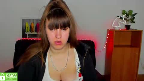 Snapshot of amali_ivanna_smit chatting on February 27, 12:12 pm Ivanna online show from February 27, 12:12 pm