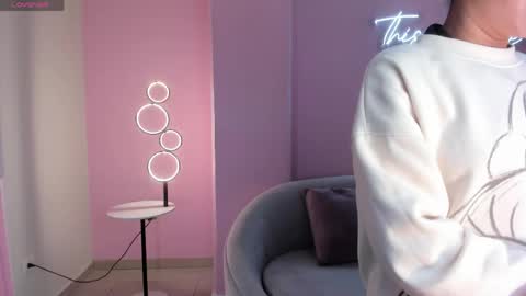 Amalia cruss online show from June 8, 12:05 am