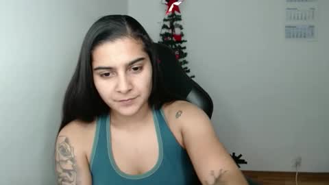 The queen of the biceps  online show from December 16, 5:41 pm