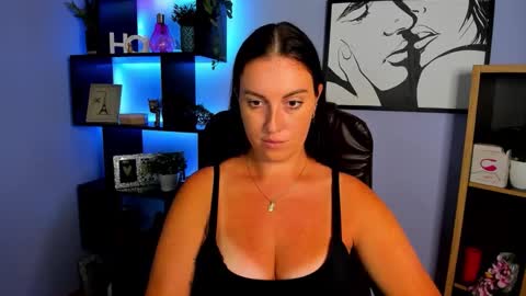 Amanda online show from October 9, 2:33 pm