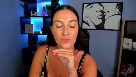 Amanda online show from October 8, 2:23 pm