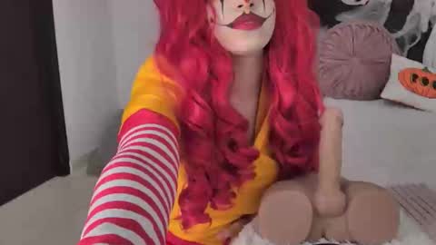 Amanda online show from November 1, 5:06 am