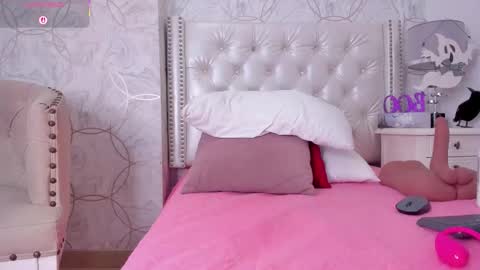 amara_rousse online show from October 31, 4:07 pm