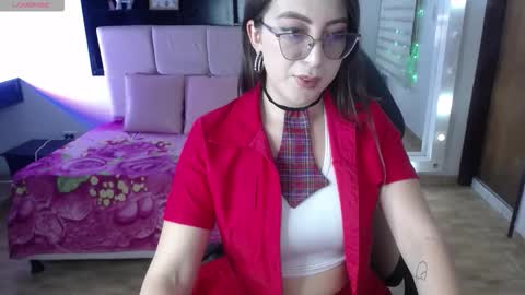 amara_sexy_ online show from March 4, 7:55 pm