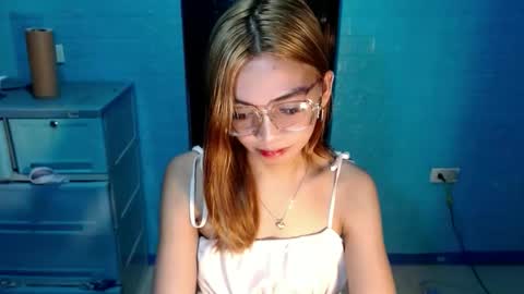 BELLA online show from April 20, 1:41 am