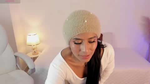 Amara online show from February 19, 10:42 pm