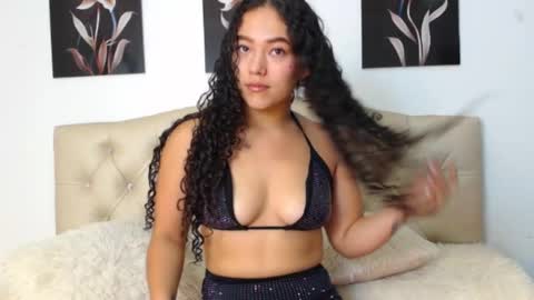 Snapshot of amaranta_f00x chatting on March 5, 12:33 pm Amaranta online show from March 5, 12:33 pm