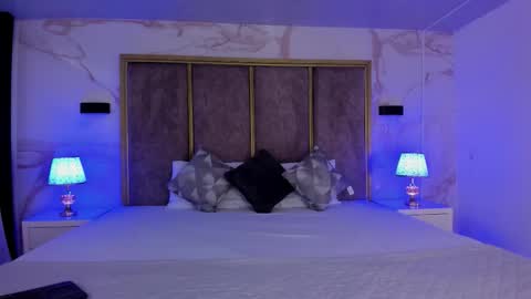 Emily online show from October 30, 11:55 am