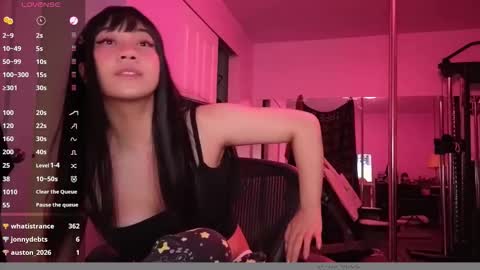 leash online show from March 21, 5:35 am