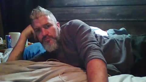 amatterdaddy83 online show from December 3, 9:21 am