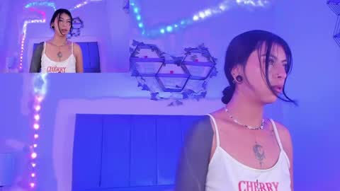 ambar_gh1 online show from May 16, 12:07 am
