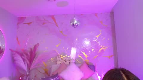 Ambar online show from May 14, 9:02 pm