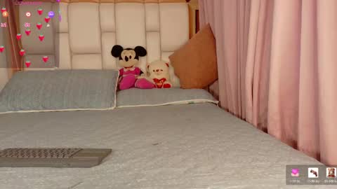   online show from May 19, 11:17 am