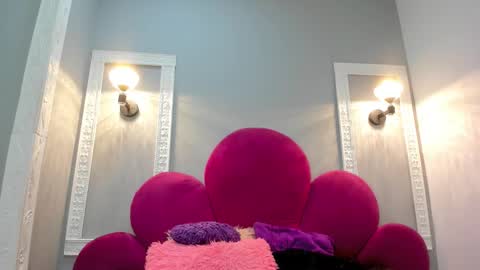   online show from February 11, 3:21 am