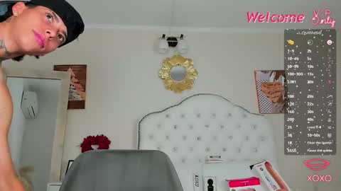 Amber  online show from February 14, 4:43 pm