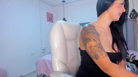 Michell  online show from October 21, 1:16 pm