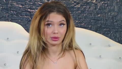 Amber online show from December 6, 12:18 am