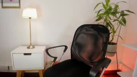 Amber Collins online show from January 28, 3:35 pm