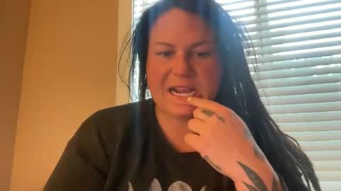 Snapshot of ambermoss7 chatting on October 18, 9:52 pm ambermoss7 online show from October 18, 9:52 pm