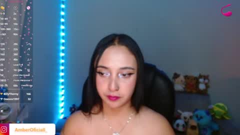 amberoficiall_ online show from August 6, 11:47 pm