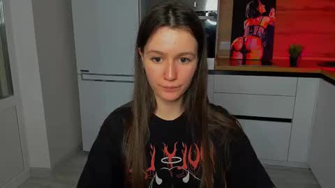 Snapshot of ameli_moon chatting on February 12, 4:44 pm Eileen online show from February 12, 4:44 pm