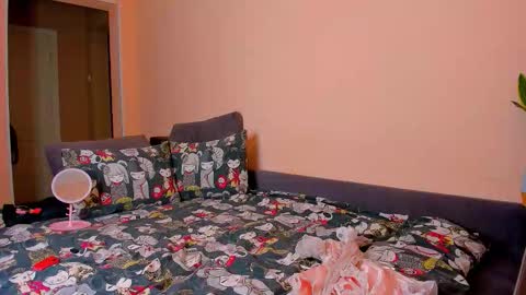 Snapshot of ameli_moon chatting on October 25, 7:25 pm Eileen online show from October 25, 7:25 pm