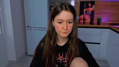 Snapshot of ameli_moon chatting on February 18, 1:44 pm Eileen online show from February 18, 1:44 pm