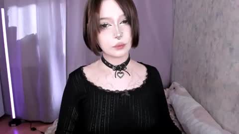 Amelia online show from June 22, 2:57 pm