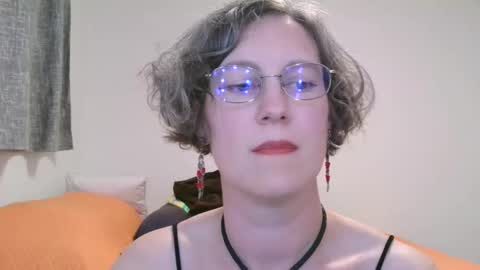 Ameliaishka online show from April 28, 4:28 am