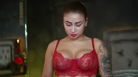  Amelia  online show from November 25, 9:35 pm