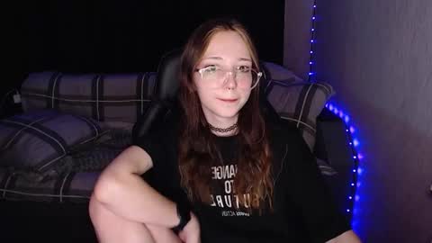 Amelia online show from October 12, 9:05 pm