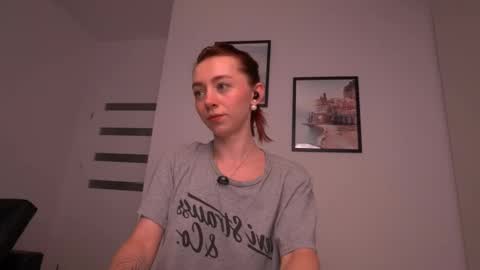 Snapshot of ameliamber0 chatting on October 1, 2:27 pm Amelia online show from October 1, 2:27 pm