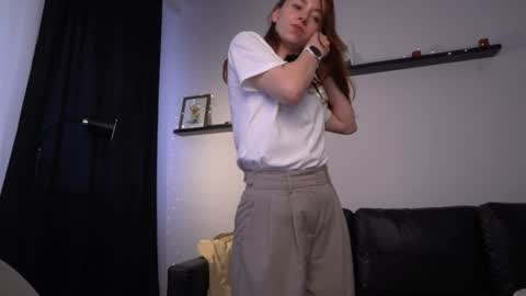 Amelia   online show from June 14, 3:58 pm