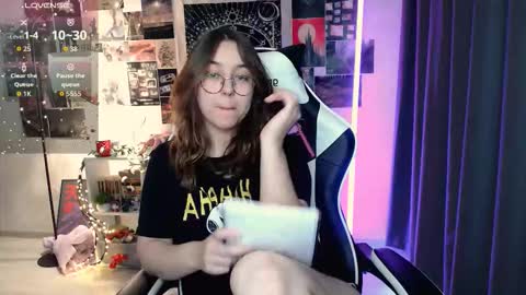 Amelia online show from November 3, 9:10 am