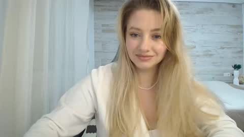 Amelie online show from January 16, 5:44 pm