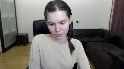 Snapshot of ameliereve chatting on October 18, 4:55 pm Amelie online show from October 18, 4:55 pm