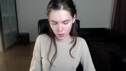 Snapshot of ameliereve chatting on October 13, 5:26 pm Amelie online show from October 13, 5:26 pm