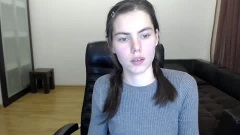 Snapshot of ameliereve chatting on October 28, 5:14 pm Amelie online show from October 28, 5:14 pm