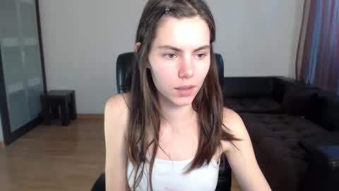 Snapshot of ameliereve chatting on October 5, 3:19 pm Amelie online show from October 5, 3:19 pm