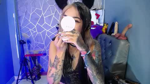 Snapshot of amelierouss chatting on October 4, 4:32 am AMELIEROUS .. see you tomorrow kisses online show from October 4, 4:32 am