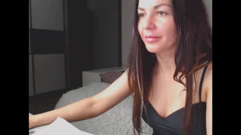 amelinamersi online show from November 15, 8:32 pm