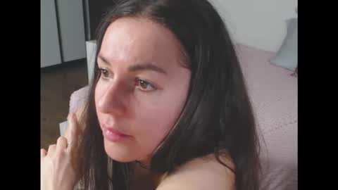 Snapshot of amelinamersi chatting on October 19, 8:35 pm amelinamersi online show from October 19, 8:35 pm
