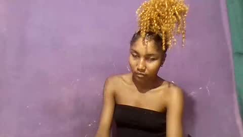 amelisy20005 online show from January 13, 9:39 am