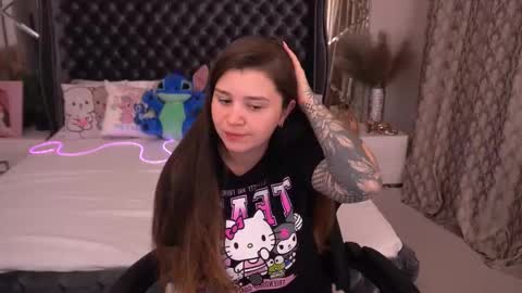 amellymillyy online show from September 27, 1:31 pm